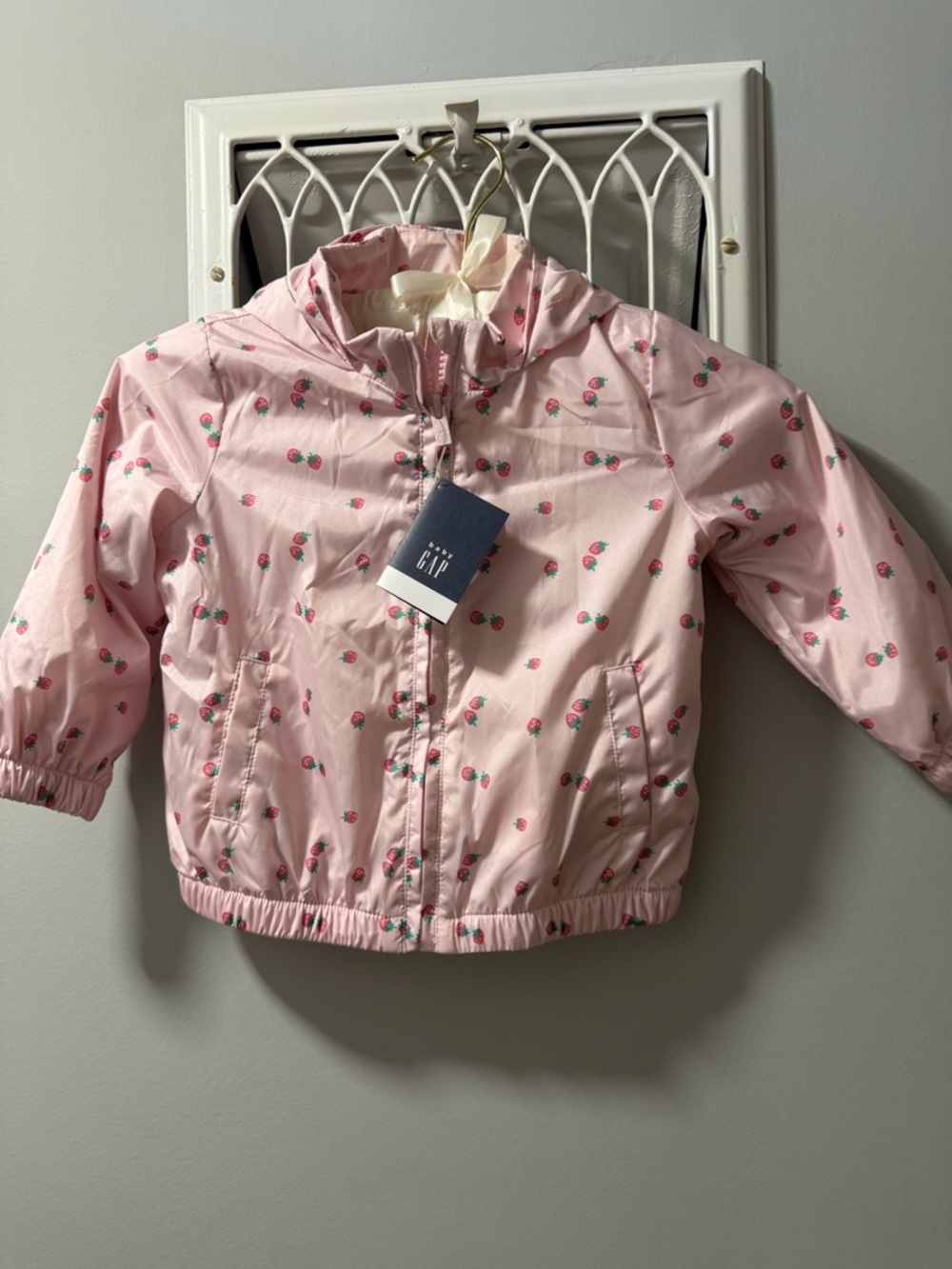 NWT Baby GAP Pink Strawberry Hooded Windbreaker Jacket, Sz 2